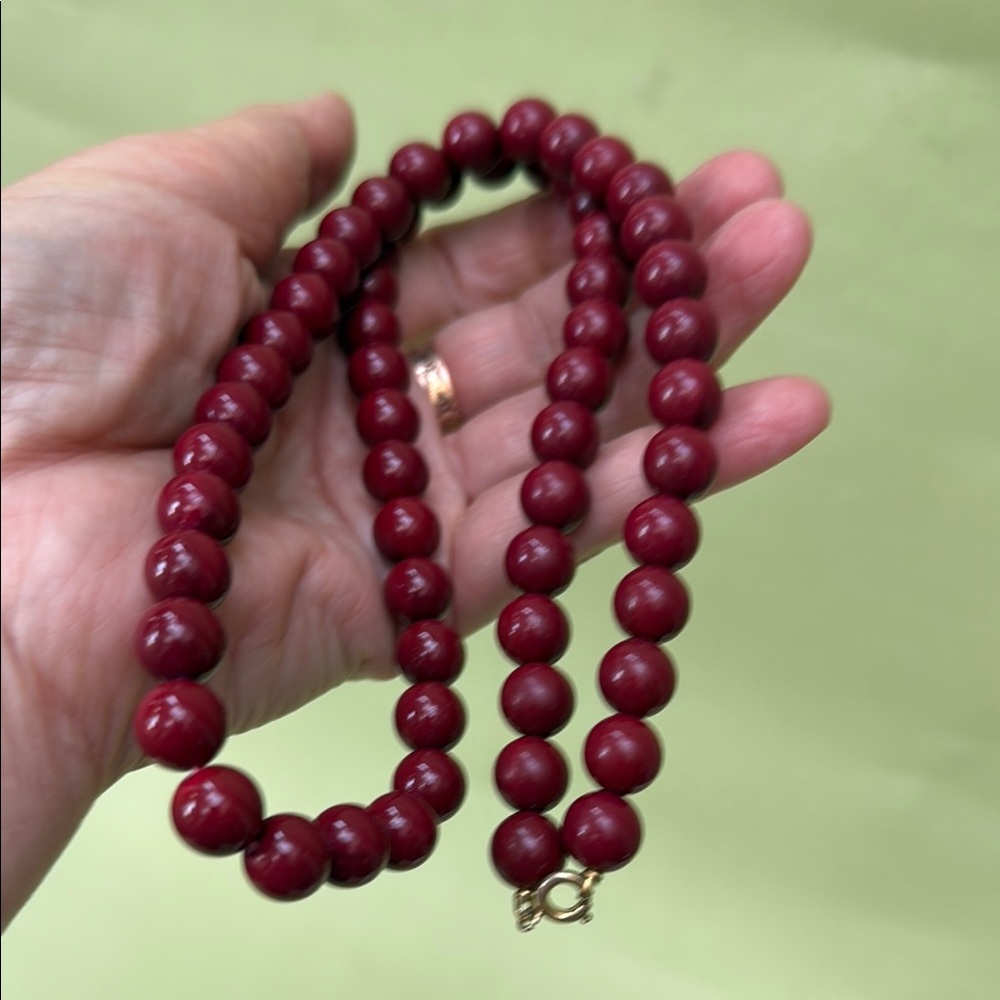 Vintage Burgundy Wooden Handmade Necklace - Picture 5 of 9